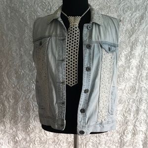 Stylish Denim Vest with Lace Accents